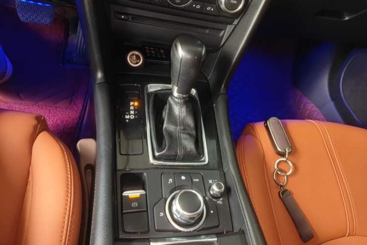 Used Mazda 3 Axela 2017 Sedan 1.5L Automatic Luxury Model Emission Standard China V