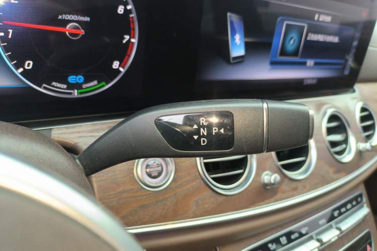 Used Mercedes-Benz E-Class 2020 E 260 L
