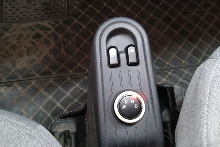 Used Wuling Hongguang MINIEV 2022 Macaron Premium Model – Lithium Iron Phosphate