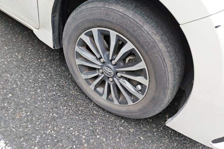 Used Toyota Corolla 2017 Revised Version 1.2T S-CVT GL