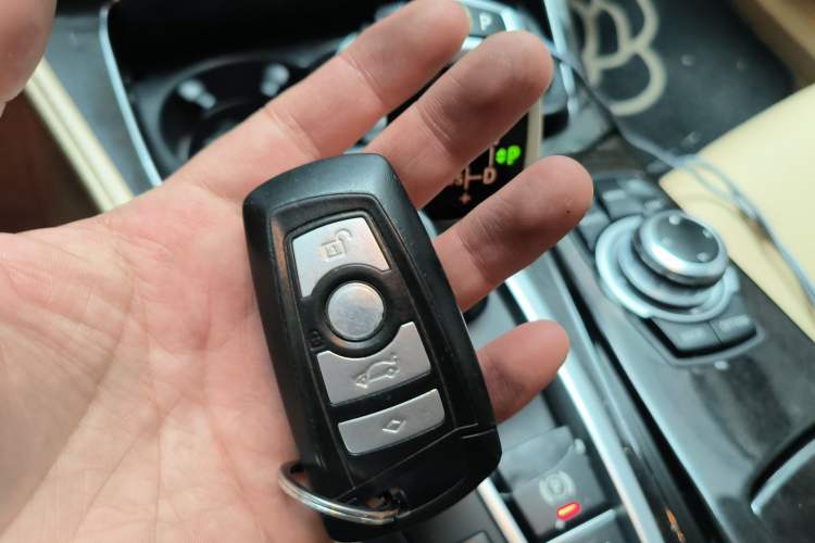 Used BMW 5 Series 2013 525Li Leading Model