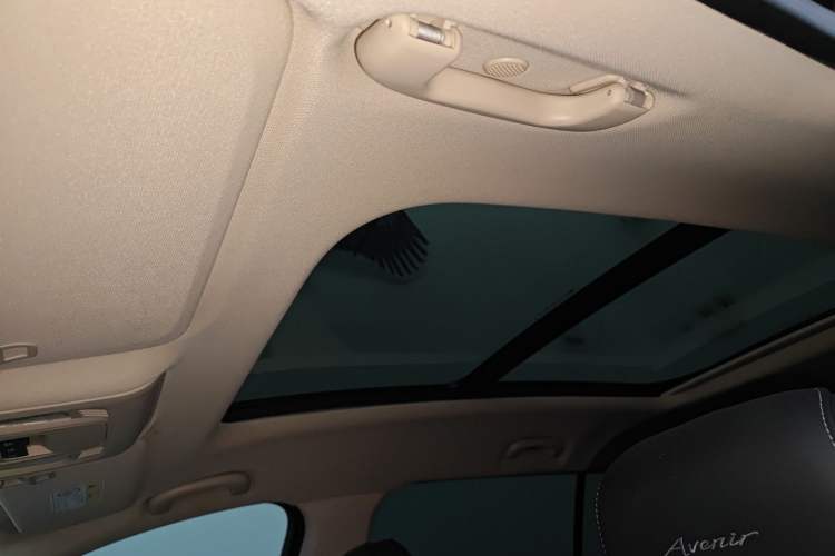 Used Buick Envision 2023 Encore Plus Avenir Aivia 5-Seater Edition