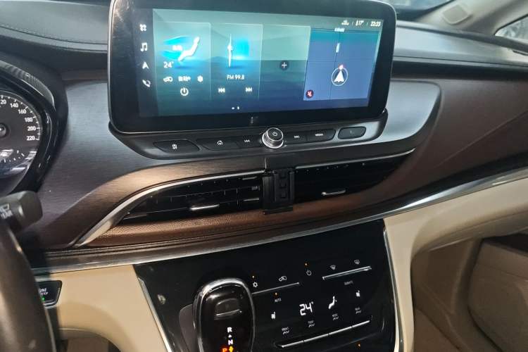 Used Buick GL8 2020 Land Business Class 652T Luxury Model