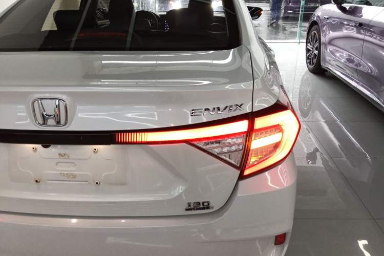 Used Honda Envix 2019 180TURBO CVT Enjoyment Version China V Exterior 3