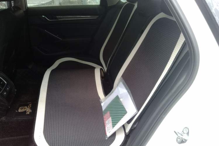 Used Honda Accord 2022 260TURBO Phantom Night · Prestige Edition Left Rear Seat