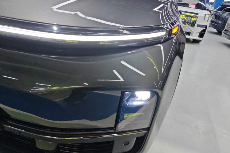 Used Li Auto L8 2023 Pro Model
