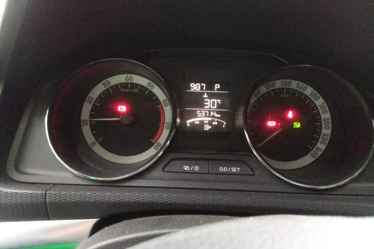 Used Skoda Kamiq 2018 1.5L Automatic Comfort Edition China VI Standard Instrument Cluster