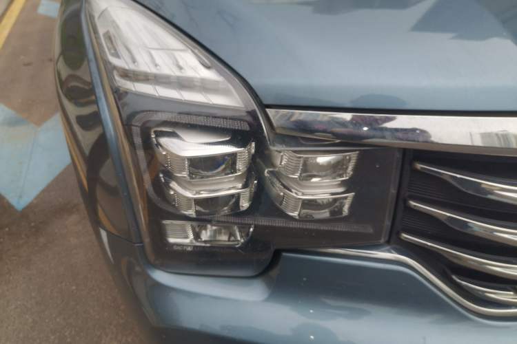 Used GAC Trumpchi GS8 2017 320T Two-Wheel Drive Luxury Smart Connectivity Version (7 Seats)