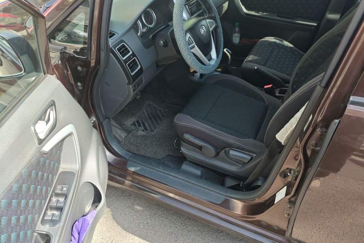 Used Suzuki Liana A6 2014 Hatchback 1.4L Manual Enjoyment Model Driver Seat