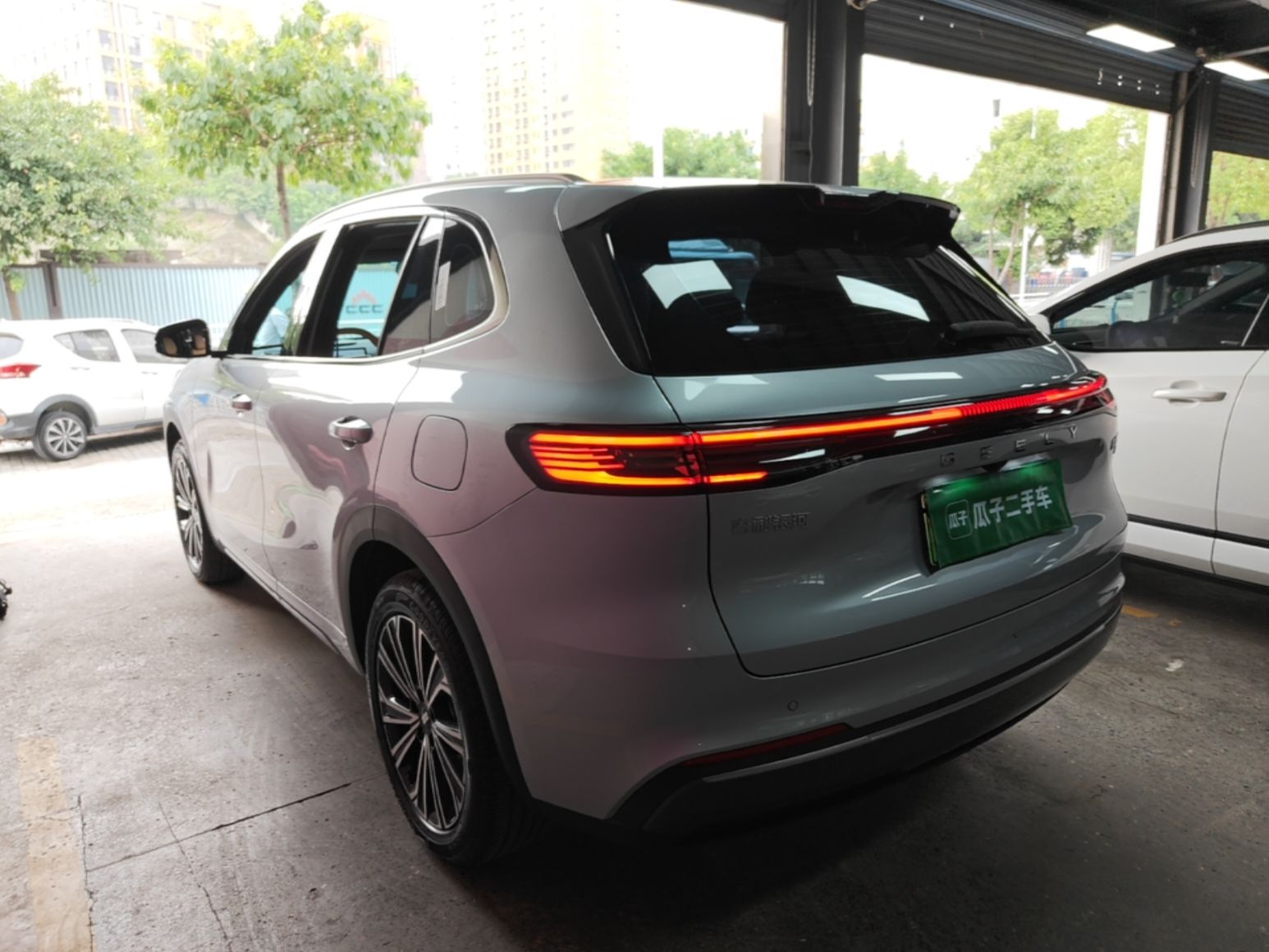 Geely Galaxy Xingjian 7 EM-i 2025 120km Navigator Edition — снимка 4