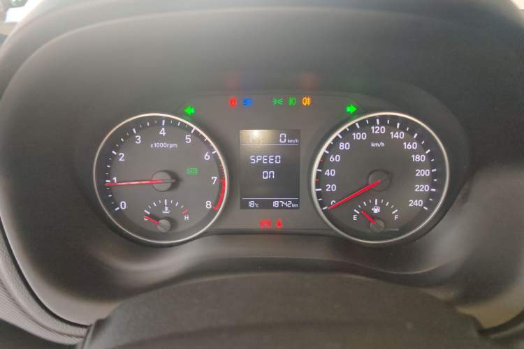 Used Hyundai Celesta 2018 1.6L Automatic GL Enjoyment Version China V Standard