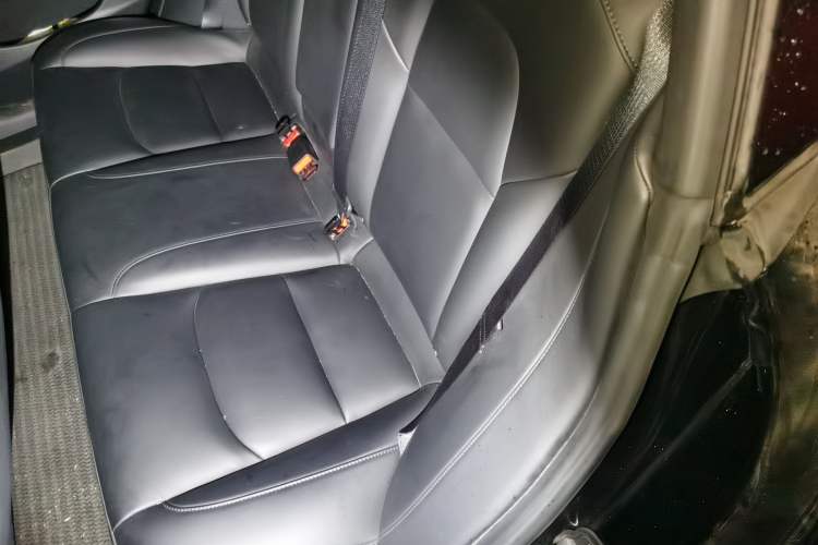 Used Tesla Model 3 2021 Standard Range Rear-Drive Upgraded Version Left Rear Seat