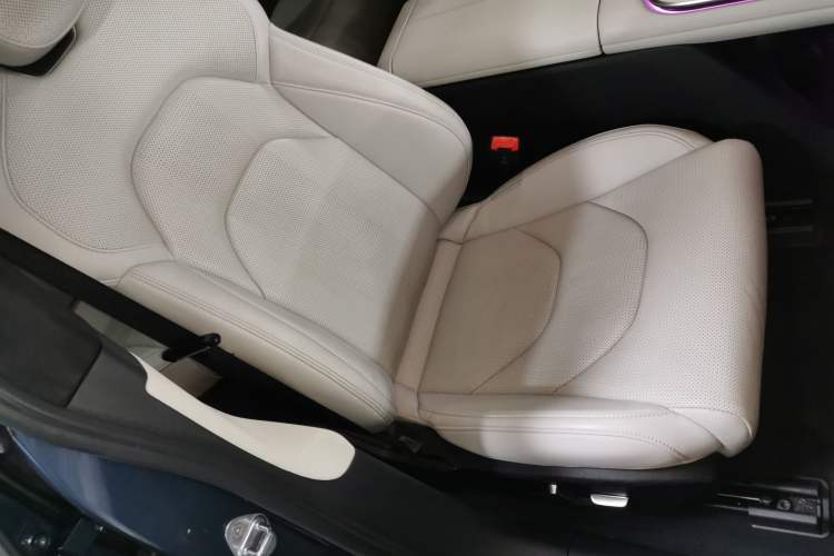 Used Xiaomi Auto SU7 2024 Four-Wheel Drive Ultra-Long Range Advanced Intelligent Driving Max Edition