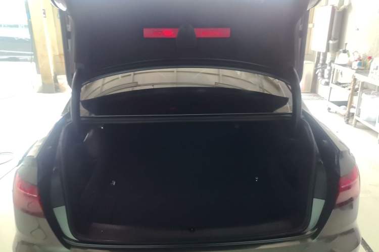 Used Audi A4L 2022 40 TFSI Luxury Dynamic Model