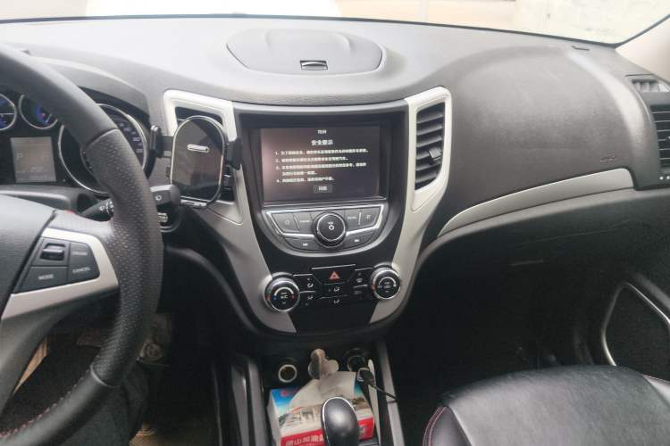 Used Changan CS35 2016 1.6L Automatic Luxury Model China IV Standard