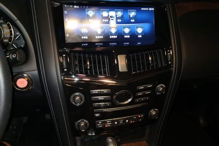 Used Nissan Patrol  Audio And AC Panel