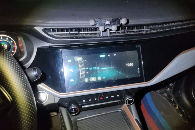 Used Chery Arrizo 5 PLUS 2021 XiaoAI 1.5T Manual PLUS Model Audio And AC Panel