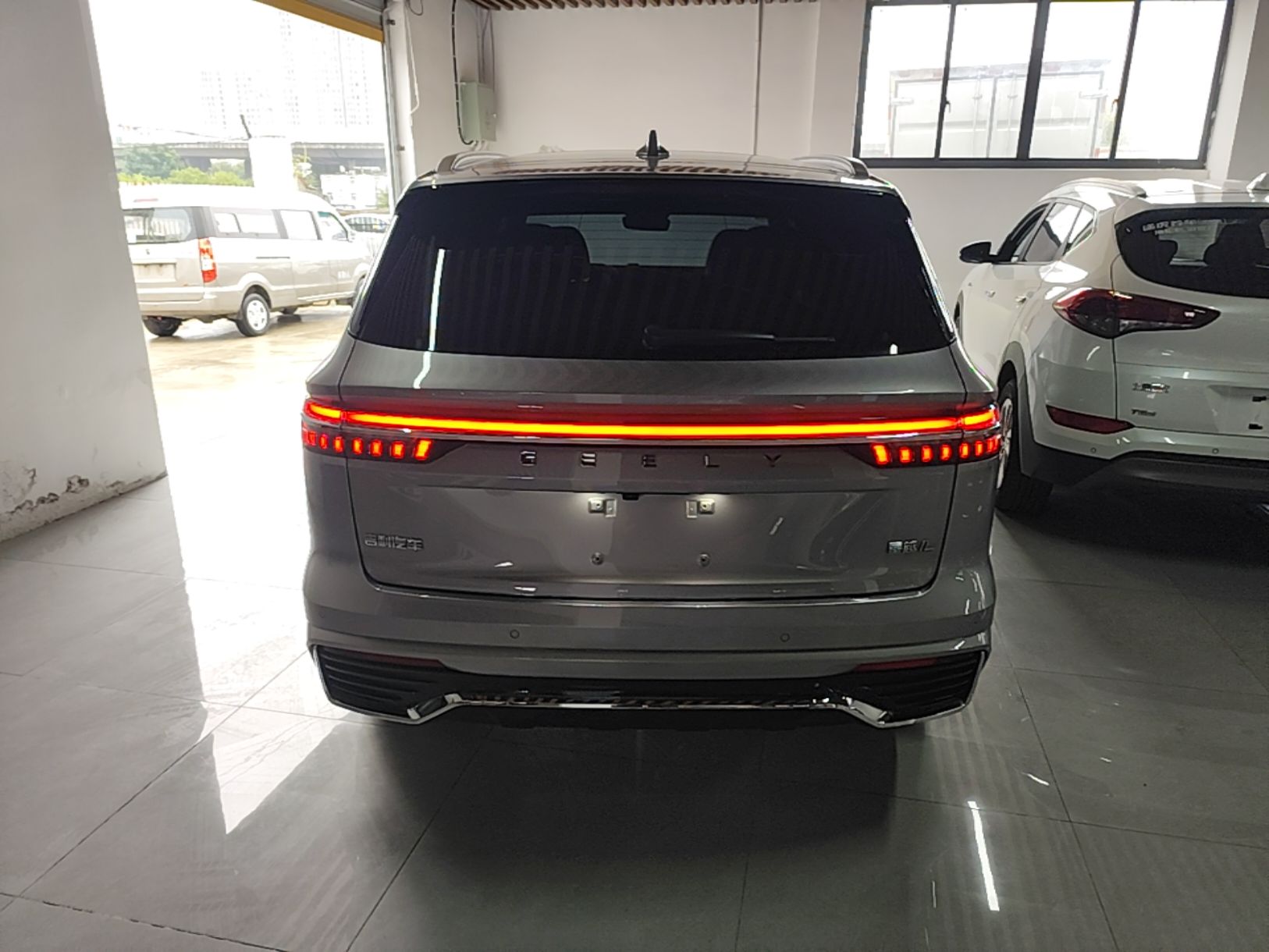 Geely Auto Monjaro L 2024 2.0TD High-Power Automatic Two-Wheel Drive Skyline Edition — снимка 5