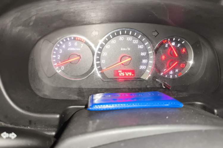 Used CHANGAN Alsvin V3 2015 1.4L Manual Meiruan Model China V Standard
