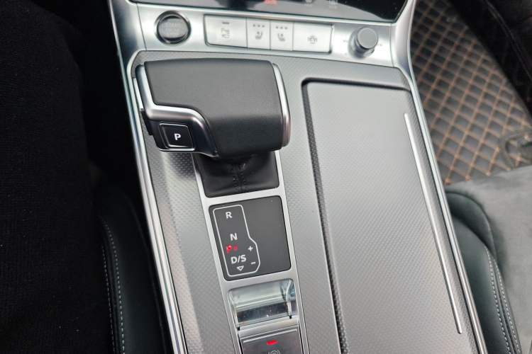 Used Audi A6L 2024 45 TFSI Prestige Dynamic Edition Gear Lever