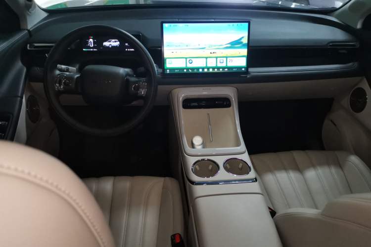 Used AION V 2024 Aion Tyrannosaurus 650 LiDAR Edition Center Console