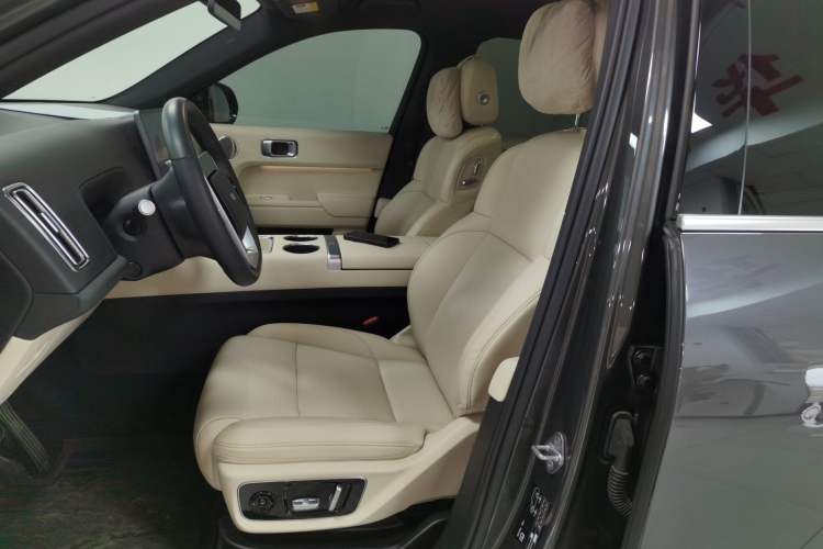 Used Li Auto L7 2023 Pro Model
