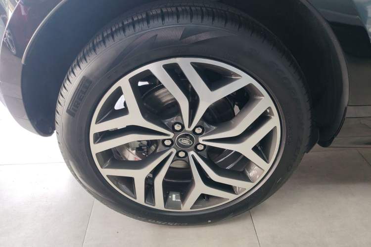 Used Land Rover Range Rover Evoque 2021 Range Rover Velar L 249PS R-Dynamic First Edition