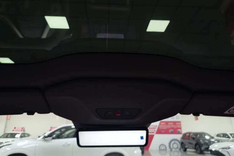 Used Avatr 06 2025 Pro Range-Extended Edition
