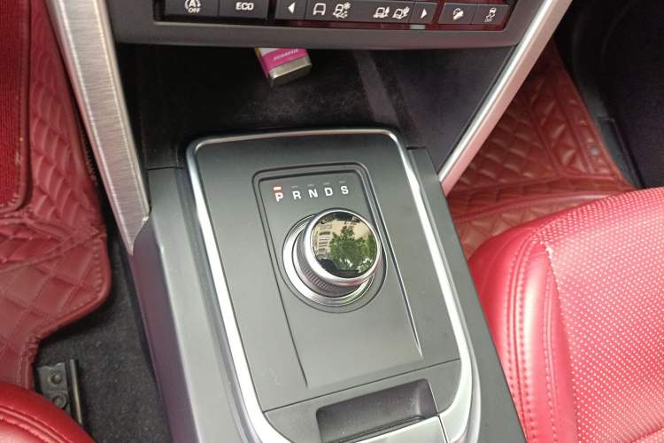 Used Land Rover Discovery Sport 2019 240 PS SE Dynamic Version China V Standard Gear Lever