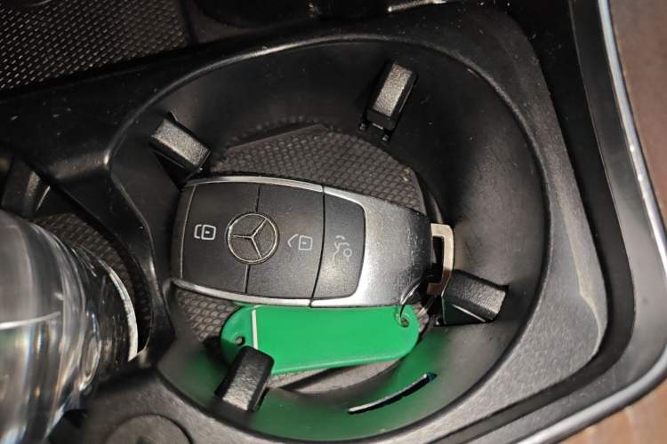 Used Mercedes-Benz GLC 2020 Facelift GLC 260 L 4MATIC Luxury Edition
