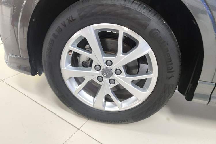 Used Audi Q3 2019 35 TFSI Advanced Dynamic Edition
