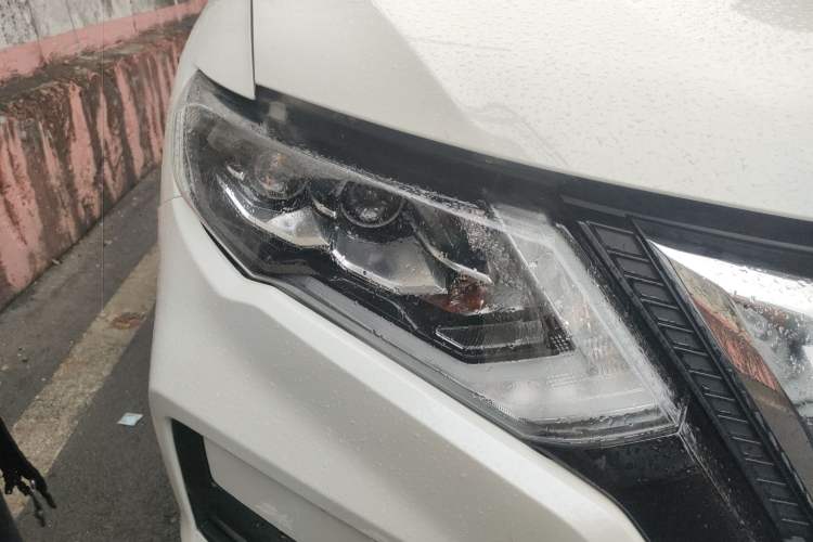 Used Nissan X-Trail 2023 Classic 2.0L Two-Wheel Drive Smart Connect Premium Edition Right Front Headlight