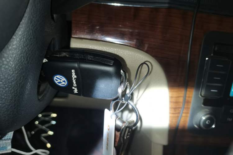 Used Volkswagen Lavida 2013 1.6L Automatic Luxury Edition