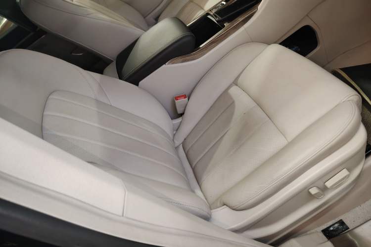 Used GAC Trumpchi M8 2018 320T Flagship Edition Right Front Seat