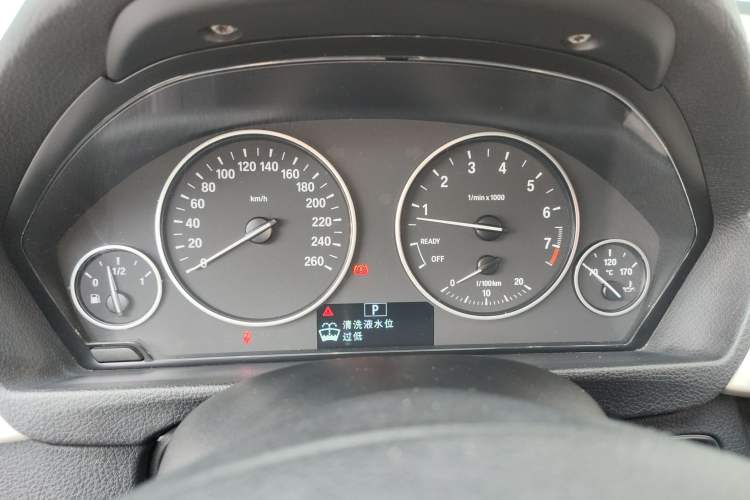 Used BMW 3 Series GT 2016 320i Fashion Model
