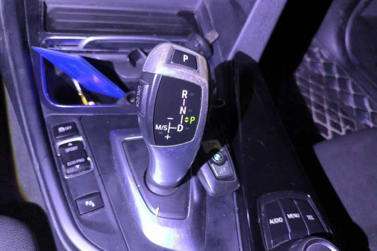 Used BMW 3 Series 2017 320Li Fashion Model Gear Lever