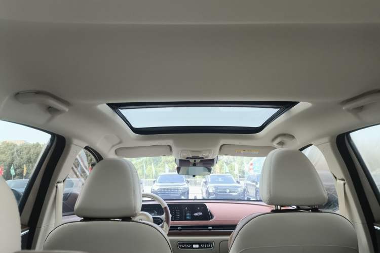 Used ORA Good Cat 2024 401 km Luxury Version 126 kW