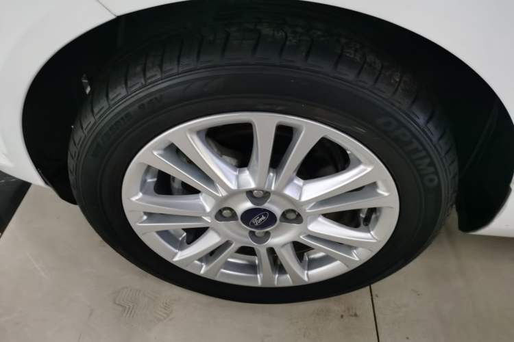 Used Ford Fiesta 2013 Hatchback 1.5L Automatic Fashion Edition