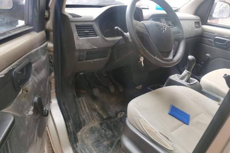 Used Wuling Rongguang 2014 1.5L S Base Version Driver Seat