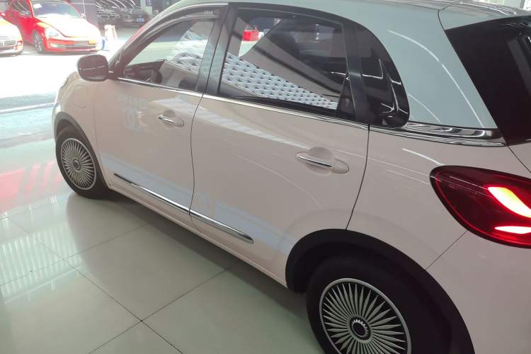 Used Wuling Bingo 2023 410 km Lingxi Deluxe Edition
