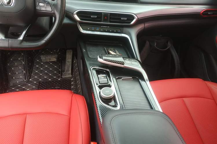 Used Changan UNI-T 2020 1.5T Prestige Version
