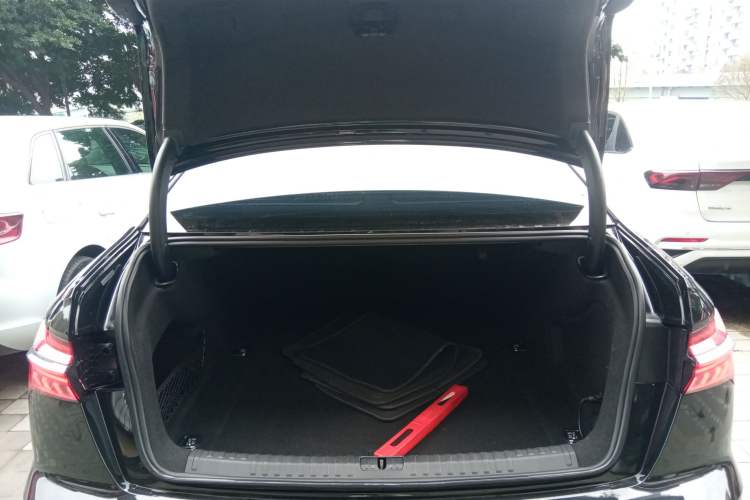 Used Audi A6L 2019 40 TFSI Luxury Dynamic Model Trunk