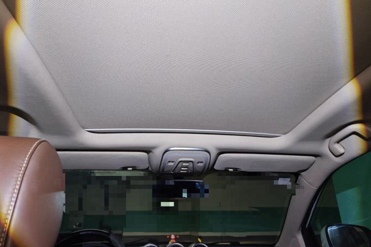 Used BYD Tang New Energy 2015 2.0T Four-Wheel-Drive Flagship Model
