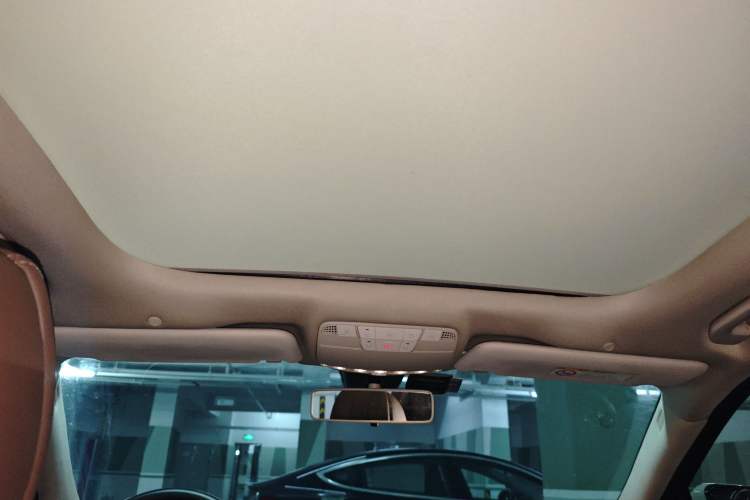 Used Mercedes-Benz E-Class 2018 Facelift E 200 L Sport Edition
