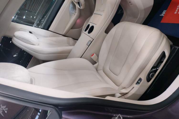 Used Hima Luxeed R7 2024 All-Electric 736 km Ultra