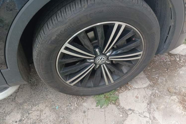 Used Volkswagen Tiguan L 2019 330TSI Automatic Two-Wheel Drive Panoramic Comfort Edition China V Standard