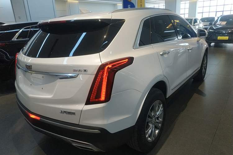 Used Cadillac XT5 2021 28T Luxury Model