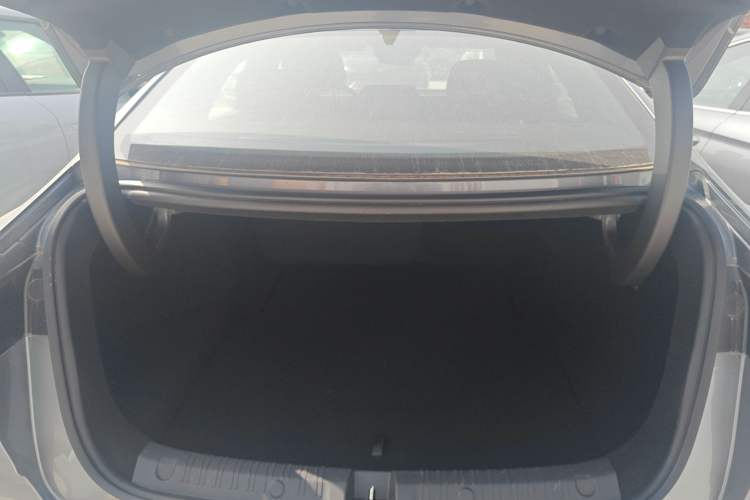 Used BYD Qin L 2025 DM-i Smart Drive 120KM Leading Model
