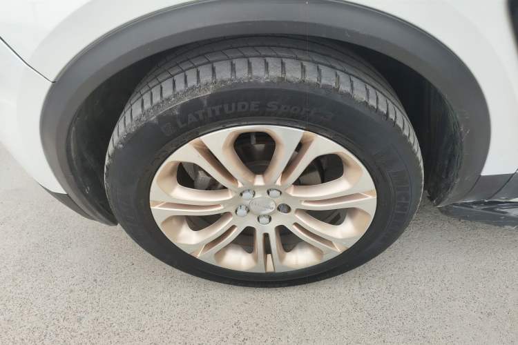 Used Lynk & Co 01 2017 2.0T Two-Wheel Drive Pro Edition
