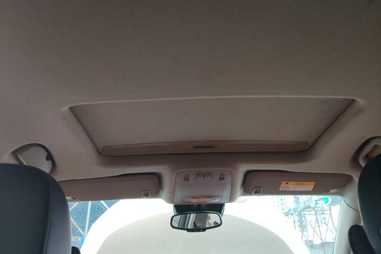 Used Buick Regal 2015 1.6T Elite Tech Model Headliner